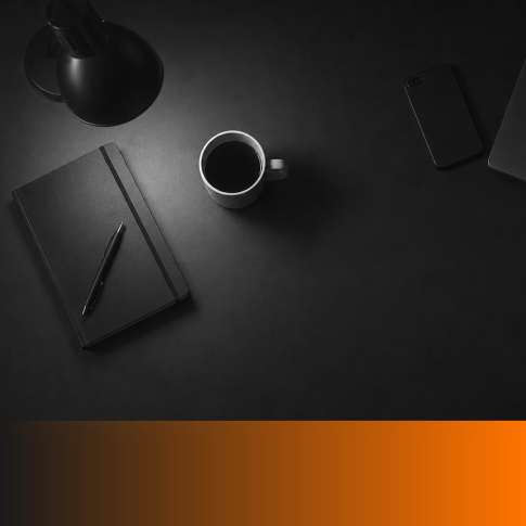 MenTools blog feature image for MEN: How Long Does It Take to Rebuild Your Attention Span?, black and white photograph with orange MenTools overlay